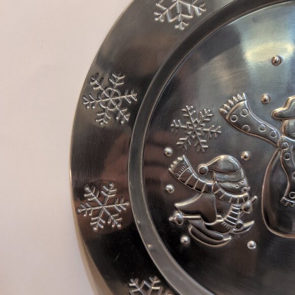 Vintage Aluminum Snowman & Penguin Charger Plate Decoration Living Quarters - Picture 3 of 5